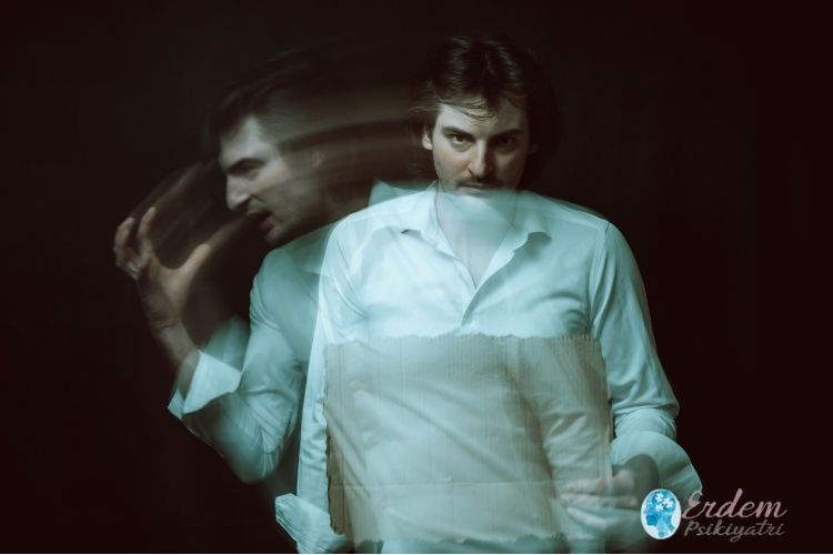 Ankara Somatizasyon bozukluğu tedavisi için siyah erkanda erkek bir hasta